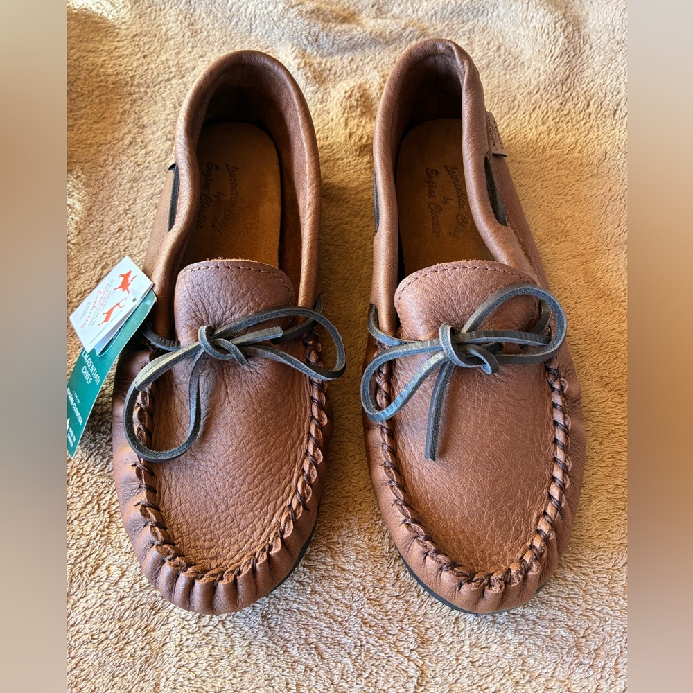 NWT LAURENTIAN CHIEF Leather Loafers / Slippers
Size 10